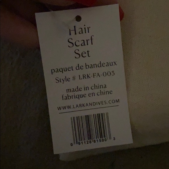 **NWT** • Lark & Ives Scarf Set - Picture 4 of 4